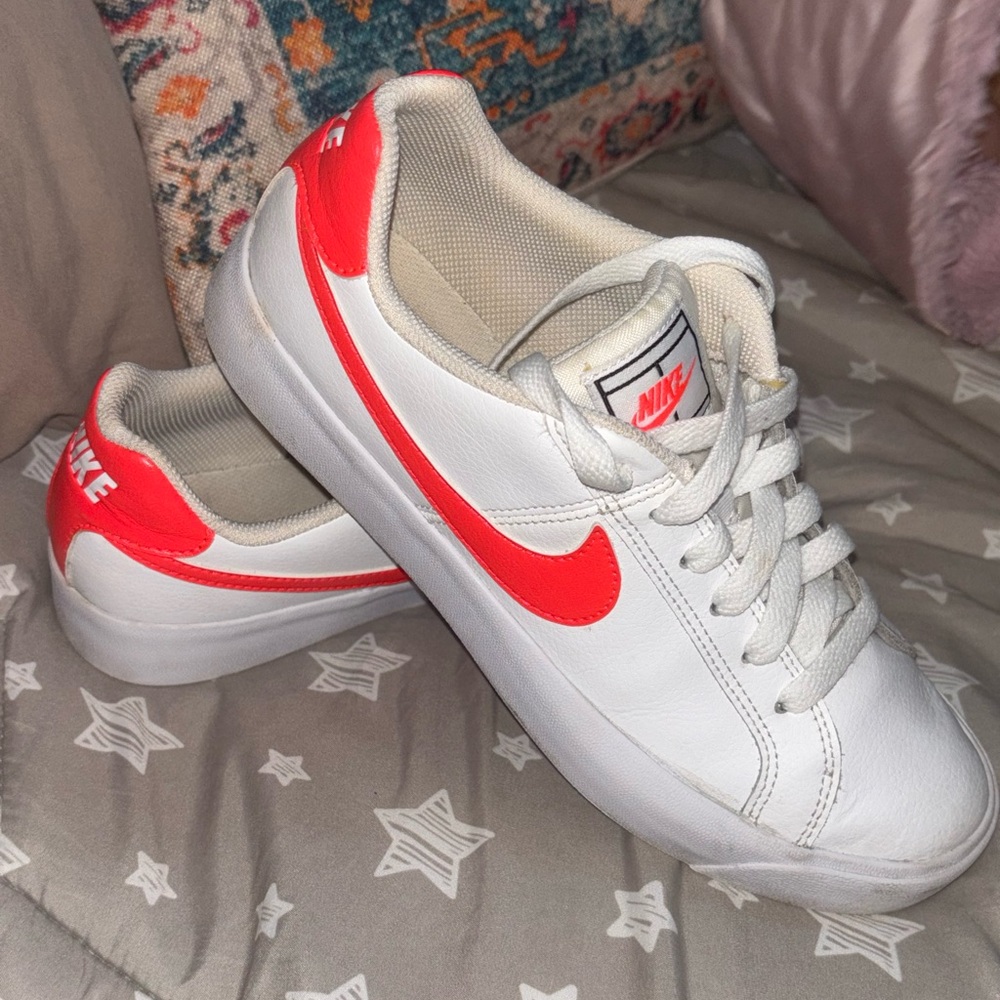 Nike Court Royale Low Top Sneakers Size 7.5 - Picture 3 of 11